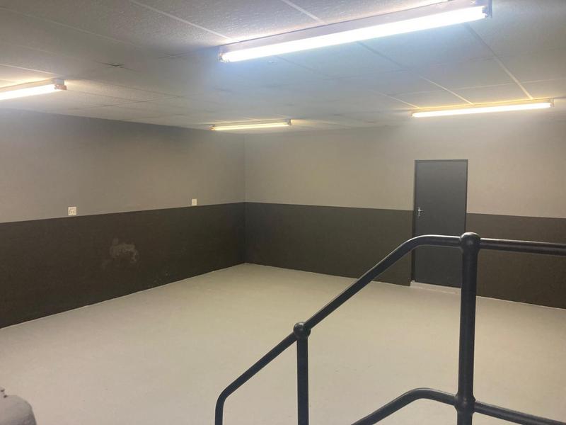 To Let Commercial Property for Rent in Sidwell Eastern Cape